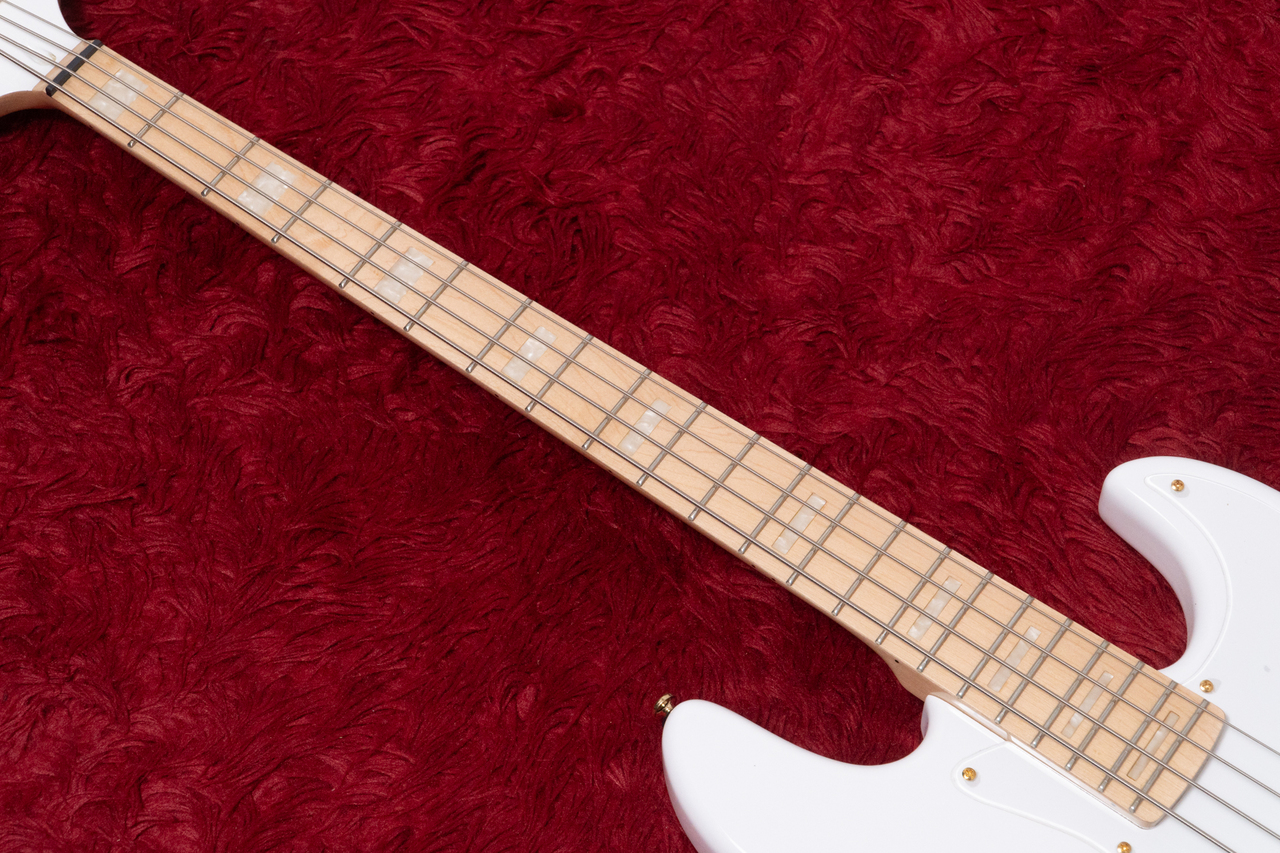 Swing Guitars Jazz Deluxe 4 White 4.370kg #26010010【GIB横浜