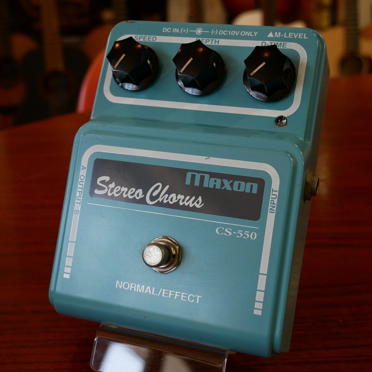Maxon Chorus ペダル  オリジナルの 10V アダプターが付属し Maxon Chorus ペダル オリジナルの 10V アダプターが付属し