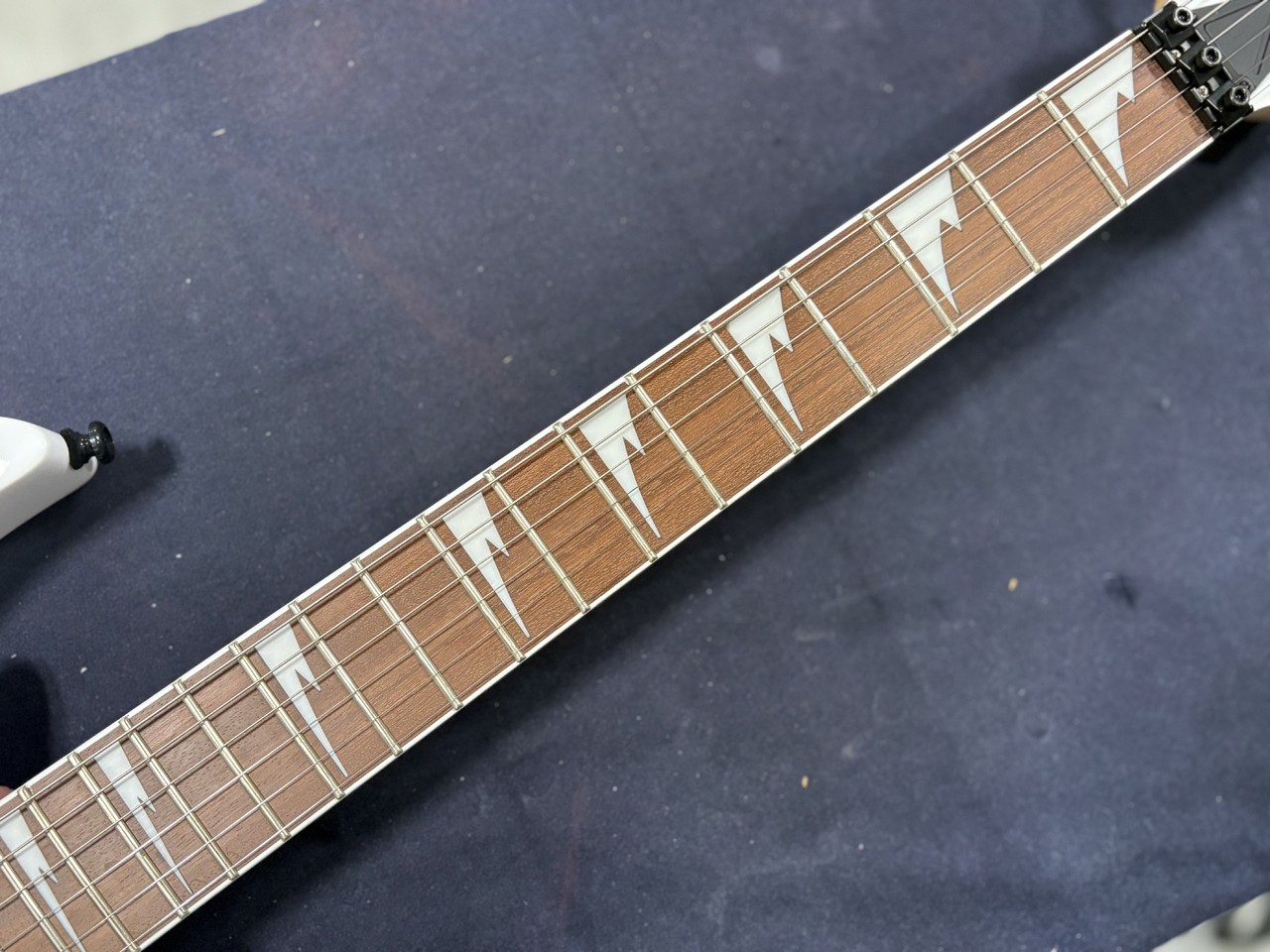 Ibanez RG450DXB WH（新品特価/送料無料）【楽器検索デジマート】