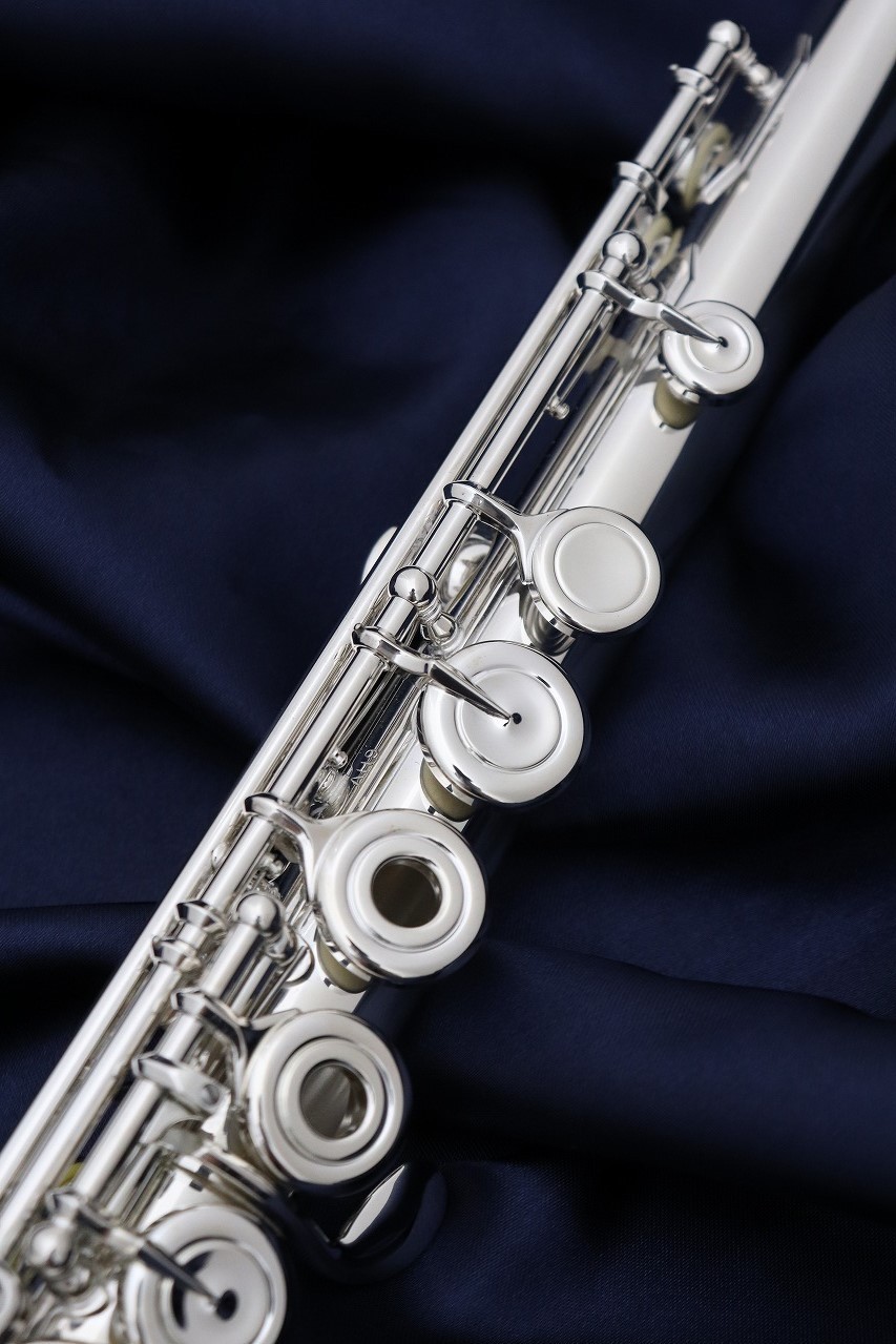 YAMAHA YFL-677H【新品】【フルート】【ヤマハ】【管体銀製