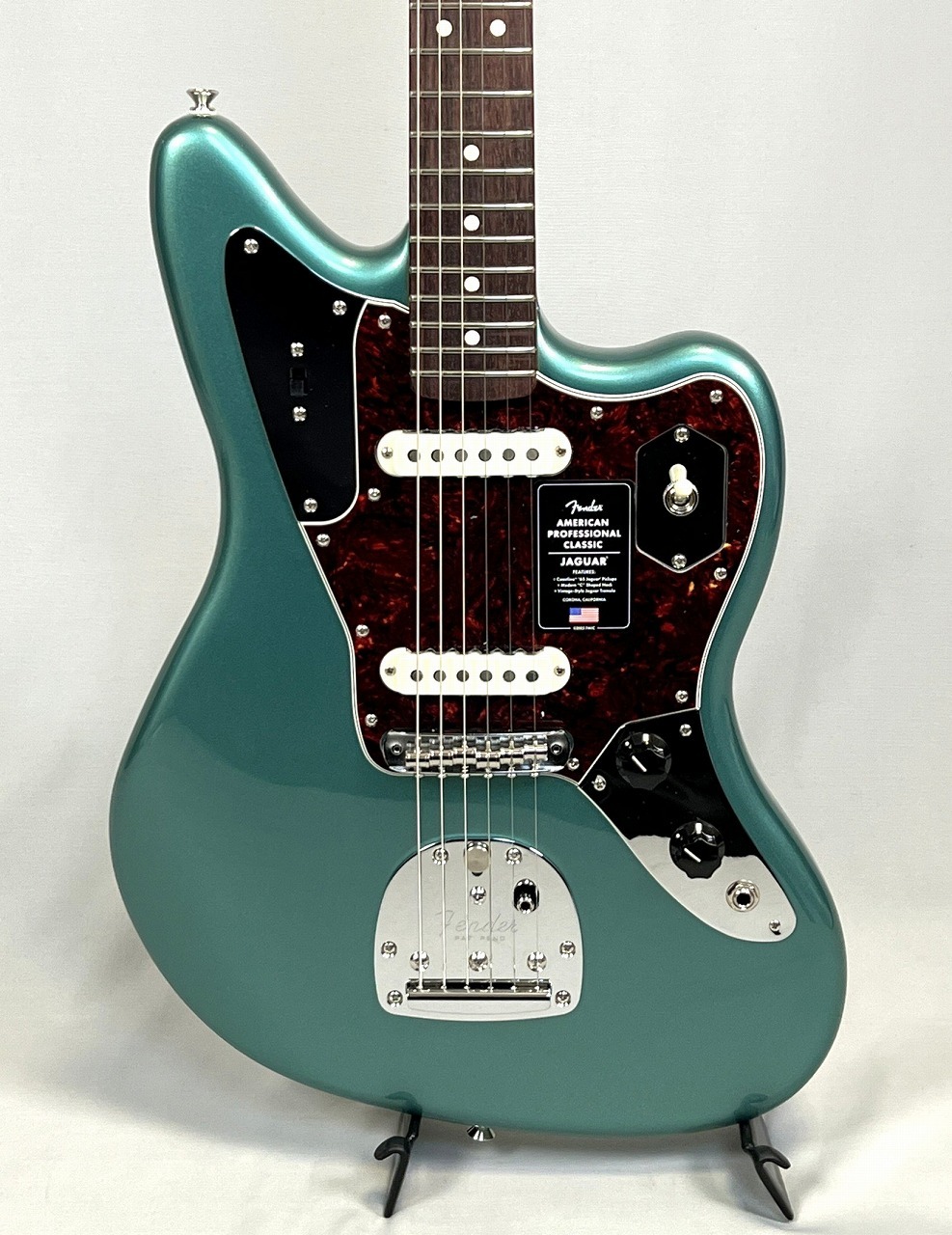 Fender American Professional Classic Jaguar®, Rosewood Fingerboard