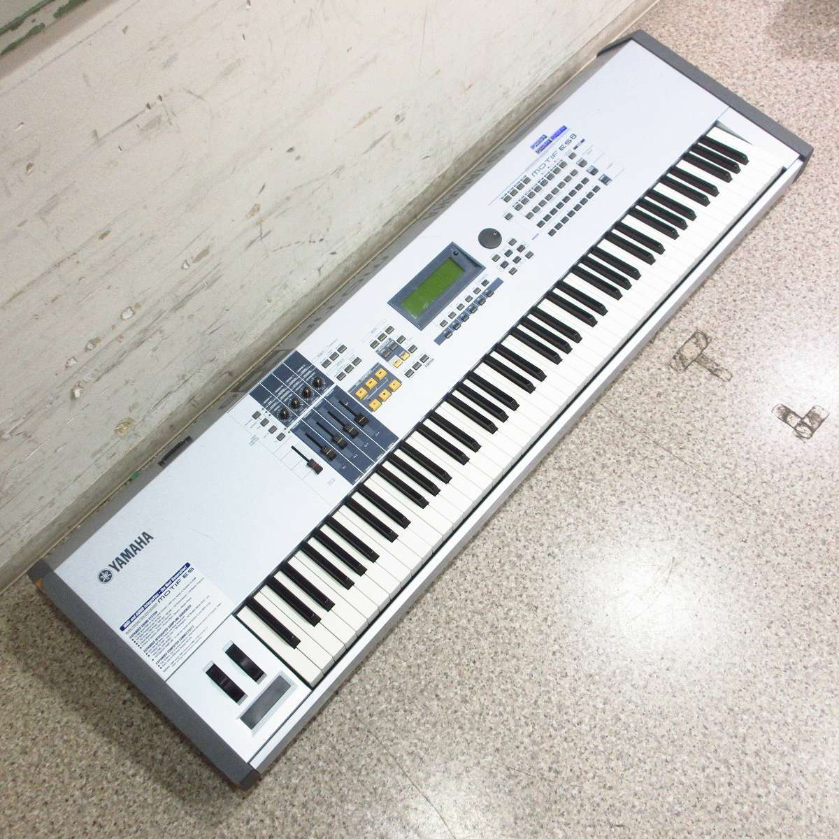 YAMAHA MOTIF ES8 "プラグインボードx3 装備"【横浜店】