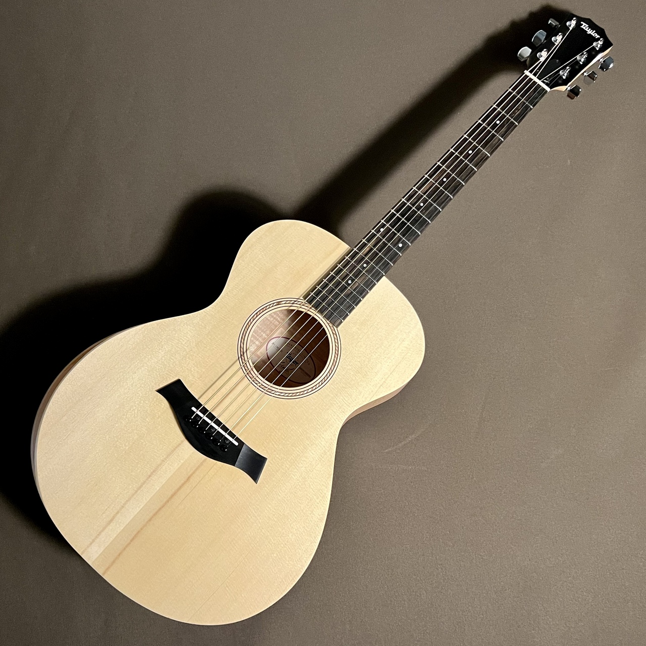 Taylor academy12e LTD EG エレアコ-