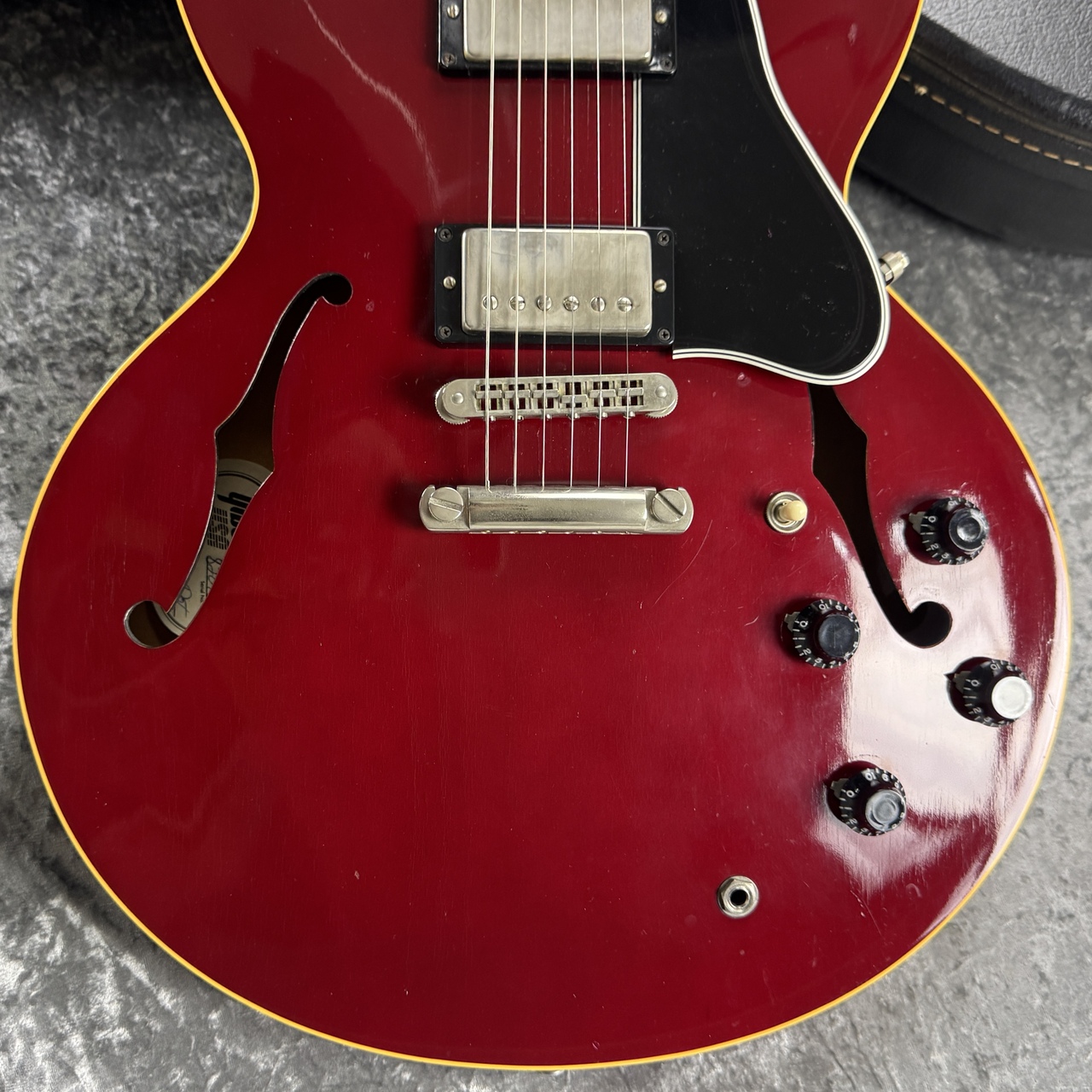Gibson ES335 88年製 Gibson '88 ES-335TDC - チェリー - ハイパーギターズ Hyper