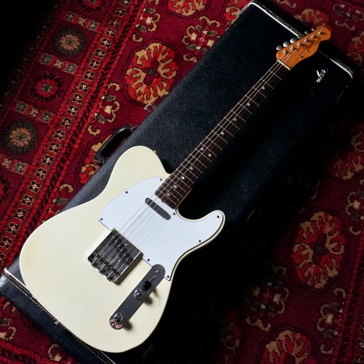 ビンテージ風 Telecaster ホワイト Fender Made in Japan Hybrid II Series Telecaster Arctic
