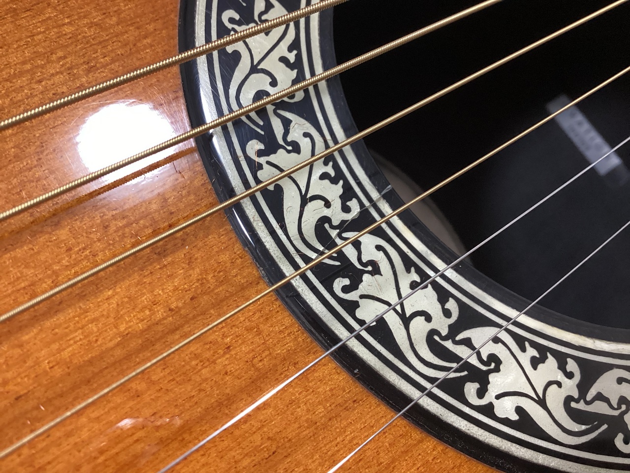Ovation 1111-1(オベーション アコースティックギター)（中古