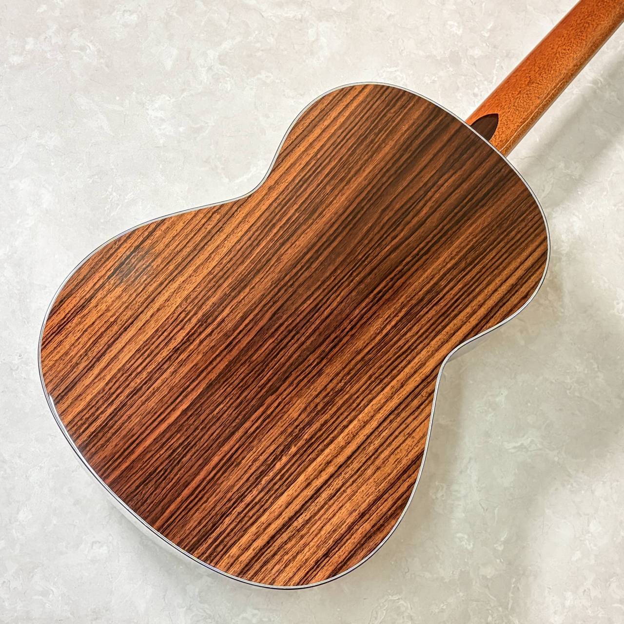 KODAIRA AST-90 クラシックギター 650mmスケール 表板：杉単板 / 横裏