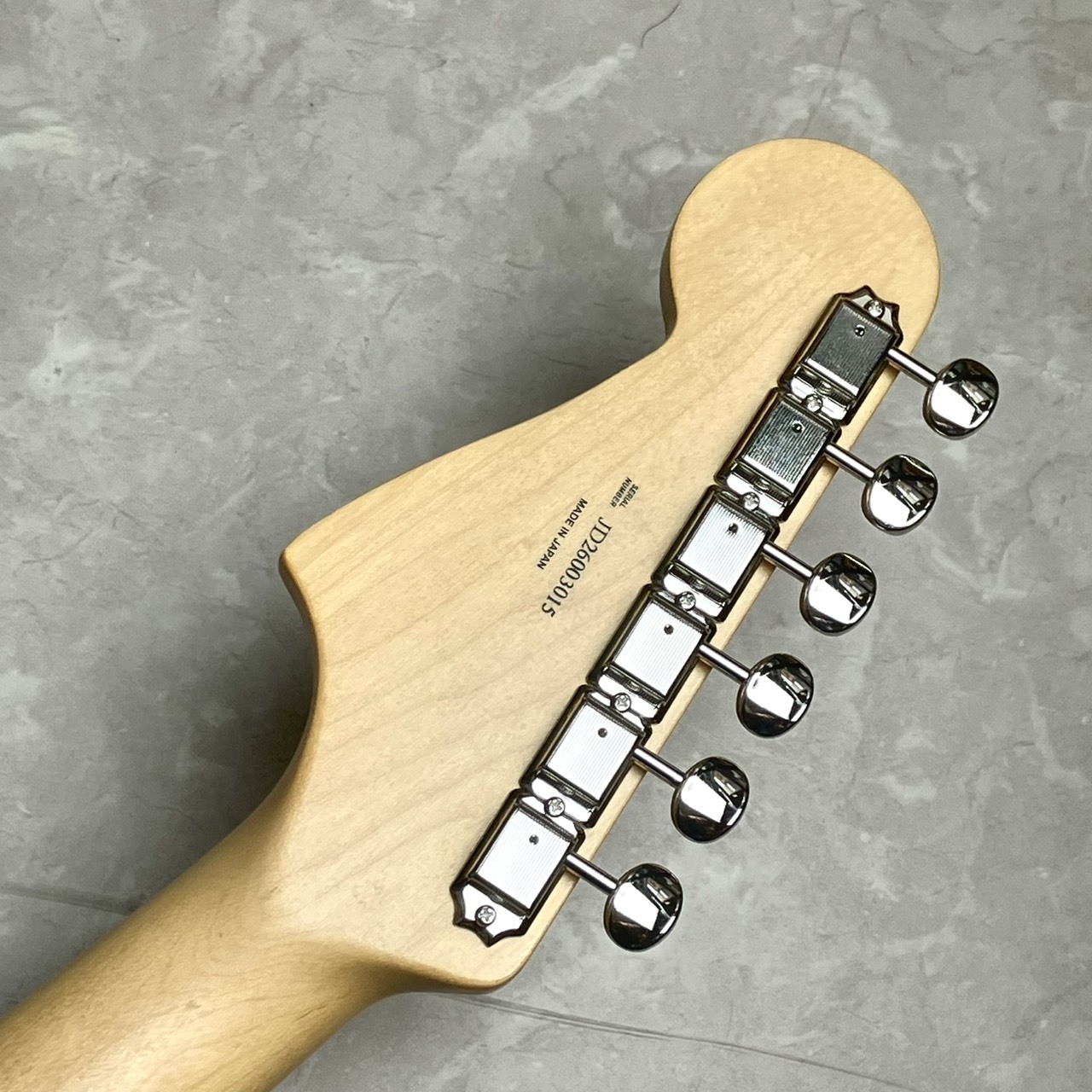 Fender HYBRID II Jazzmaster Rosewood Arctic White【現物画像