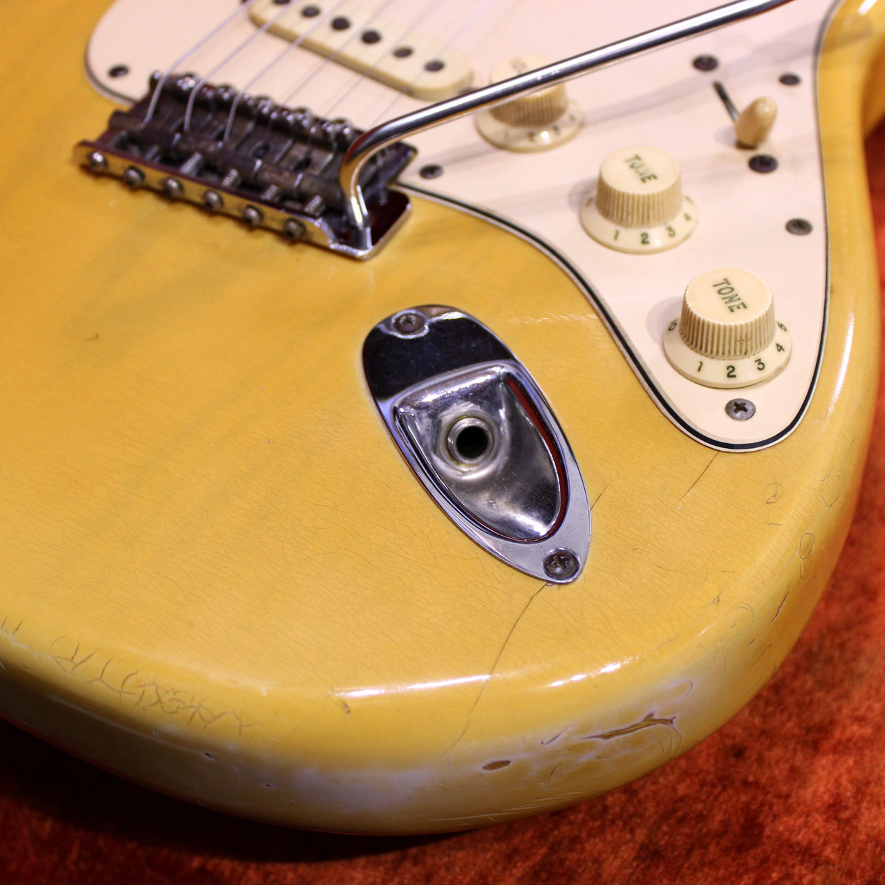 Fender Stratocaster Blond ローズウッド指板 1ストリングスガイド