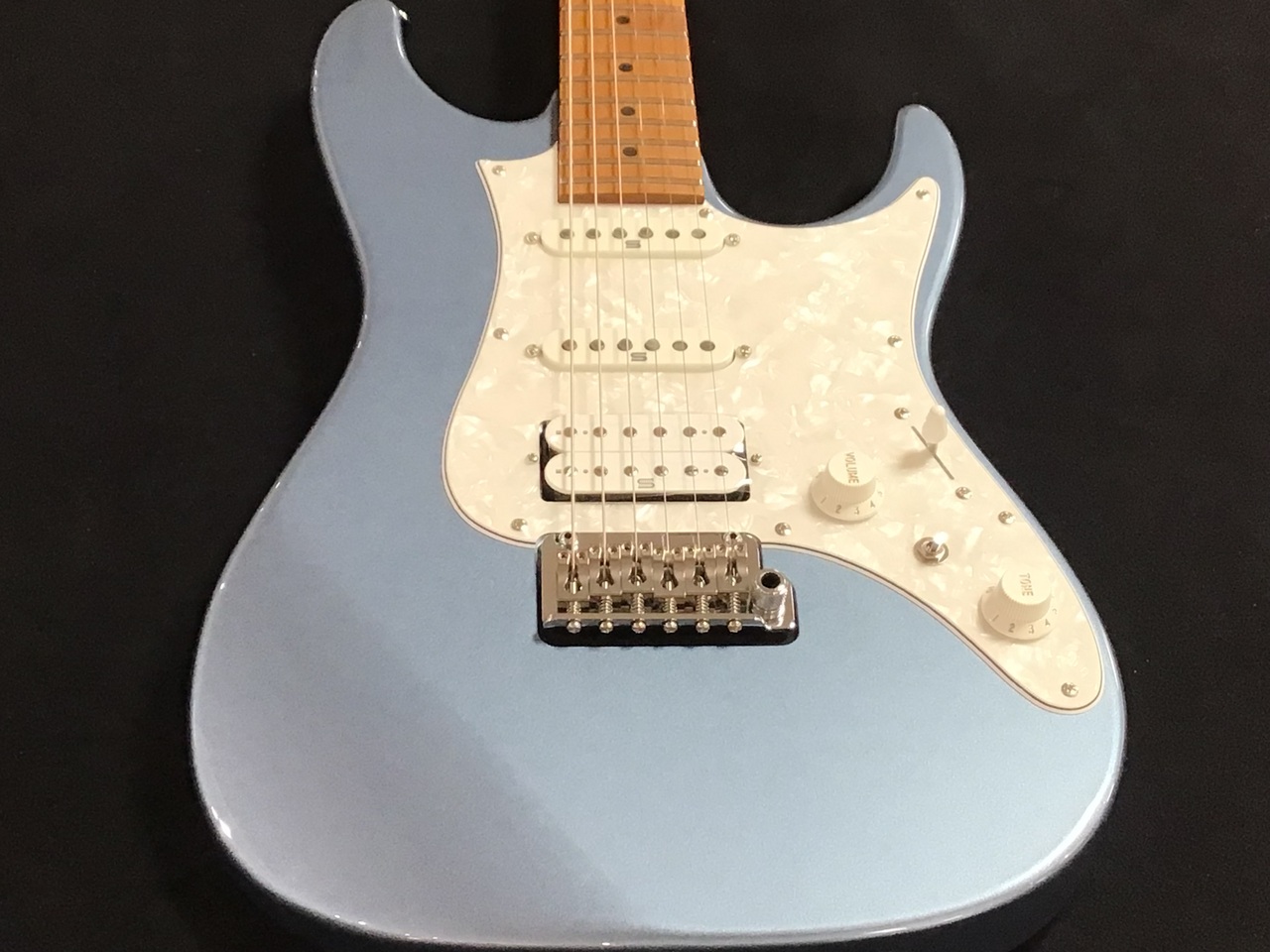 Ibanez AZ2204 / ICM (Ice Blue Metallic)【1本限りの大特価】（新品