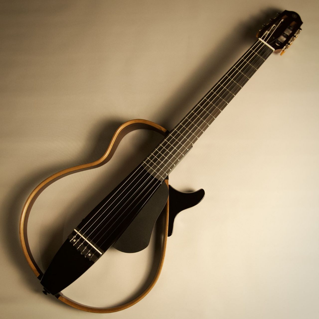 YAMAHA SLG200N TBL (トランスルーセントブラック) サイレントギター 