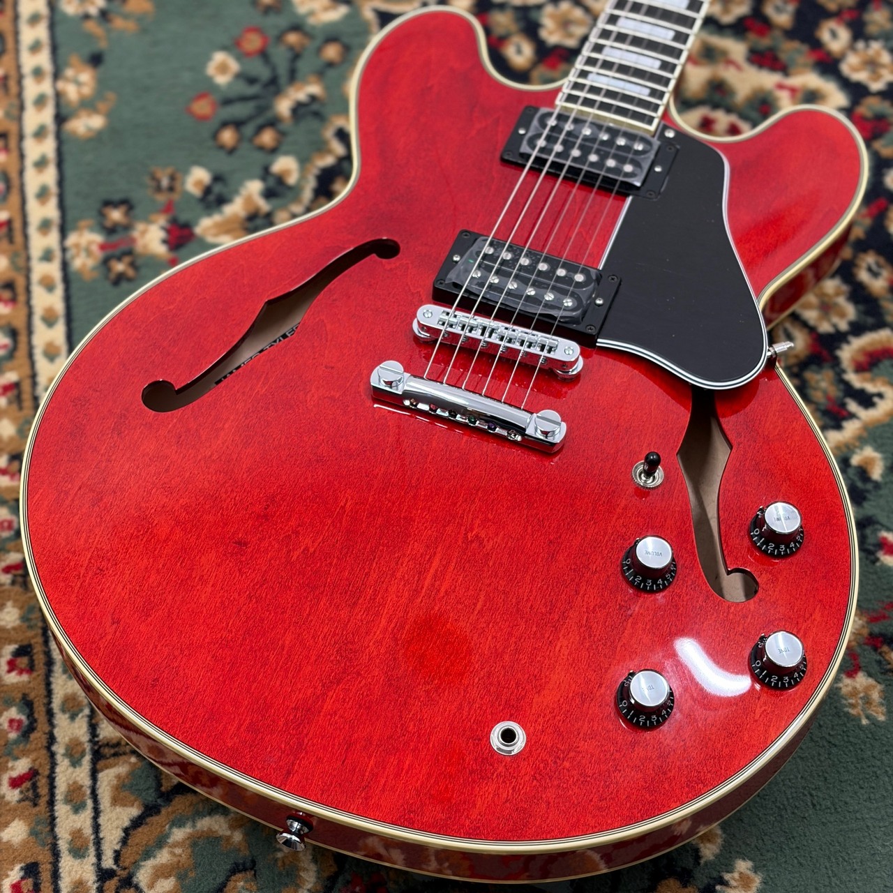 James Tyler Japan JSHG / James' Semi-Hollow Grail - Cherry Red