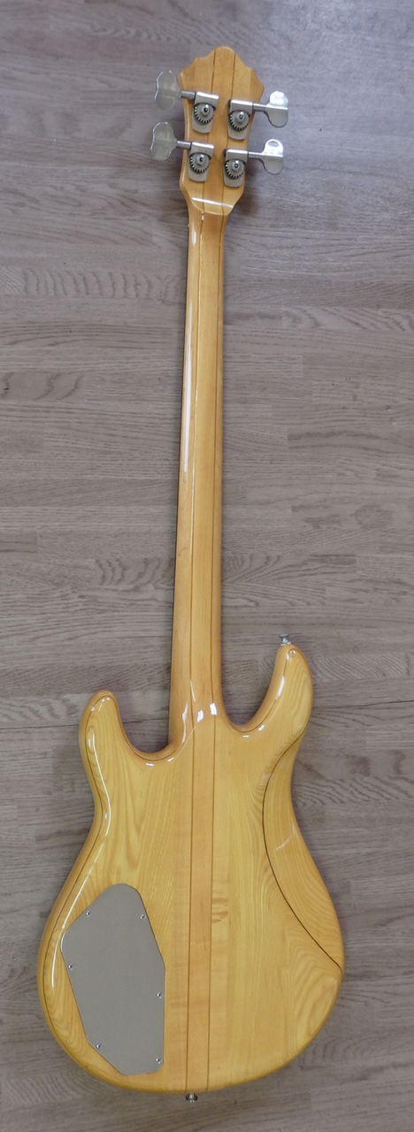 シ*〜様 GRECO GOB900 エレクトリックベース Fenderケース付き GRECO GOB900 エレクトリックベース Fenderケース付き