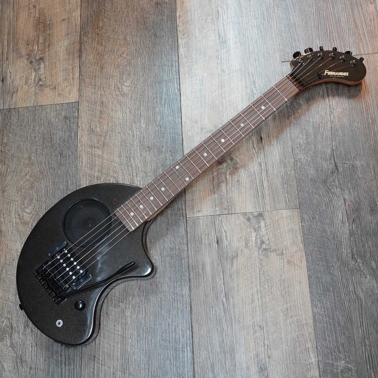 FERNANDES ZO-3 芸達者 新品購入品 FERNANDES ZO-3シリーズ アンプ内蔵エレクトリックギターZO-3芸
