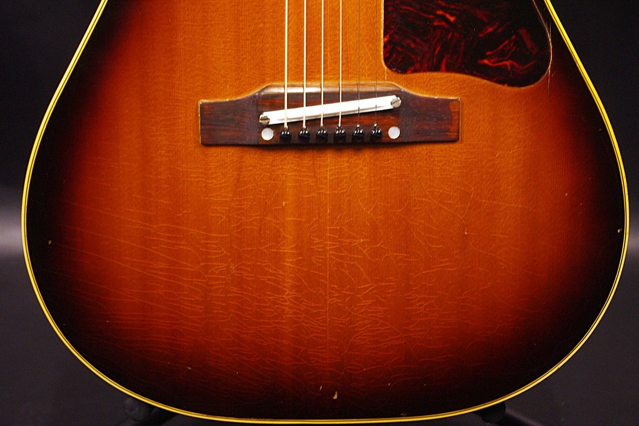 Gibson LG-2（ビンテージ）【楽器検索デジマート】