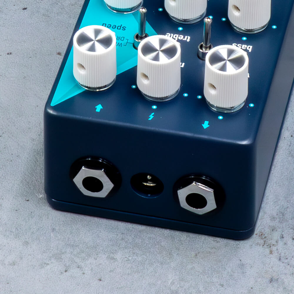 ギター Crazy Tube Circuits KILLER V Crazy Tube Circuits Killer V Pre Amp/Vibrato – Thomann Polska