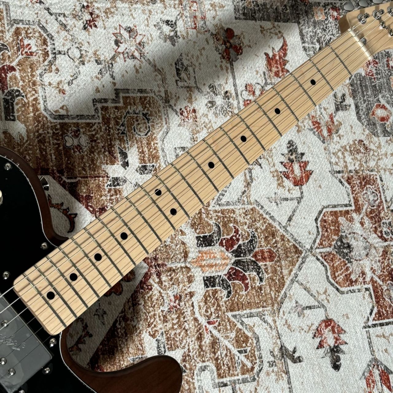 Fender FSR Made in Japan Traditional 70s Telecaster Custom Walnut
