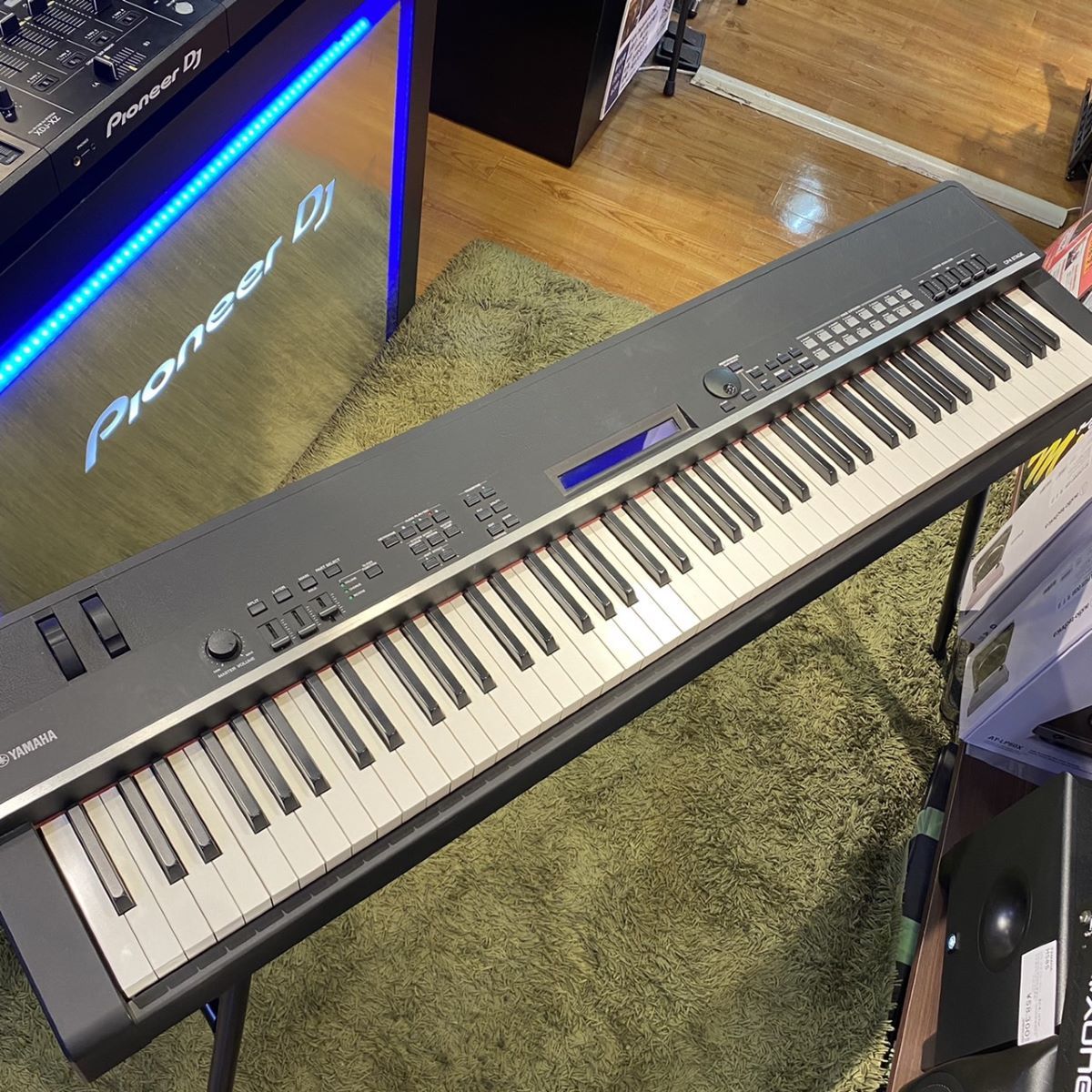 YAMAHA CP4 STAGE 知る人ぞ知る名器 送料無料簡易清掃除菌済みです