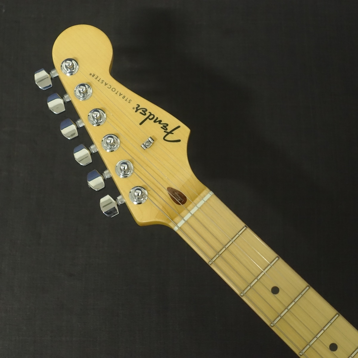 Fender Standard Stratocaster Maple Fingerboard Candy Cola 사진 7