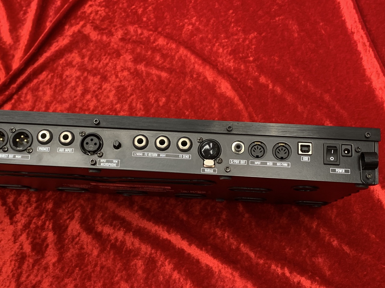 LINE 6 【中古】POD X3 LIVE (ライン6 マルチエフェクター アンプシミュレーター)（中古）【楽器検索デジマート】