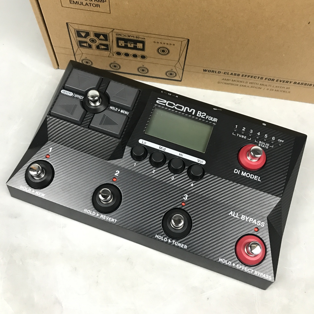 【中古美品】ZOOM B2 FOUR ZOOM B2 Four B2 FOUR Effects & Amp Emulator（中古/送料無料）【楽器