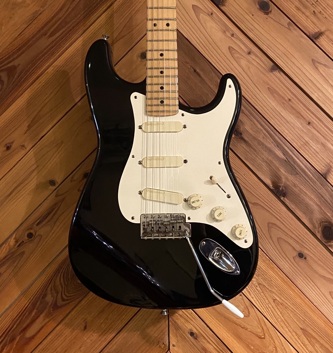 Fender Eric Clapton Stratocaster Blackie LACE SENSOR PU（中古