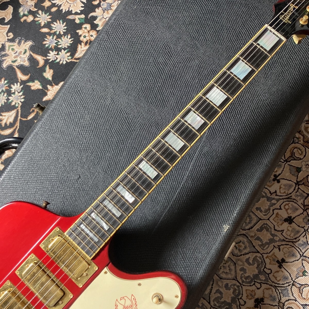 ギブソンFirebird Ⅶ 希少なエボニー指板【ギター単品の販売】 ギブソンFirebird Ⅶ 希少なエボニー指板【ギター単品の販売