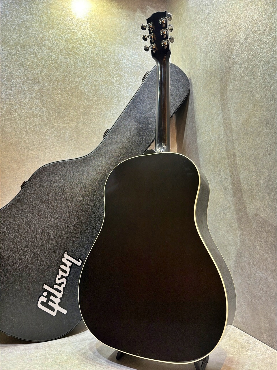 Gibson 【試奏動画あり】J-45 Standard VS #22326048【図太く迫力の