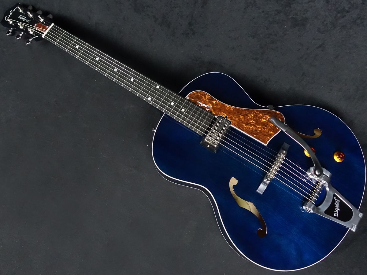 Godin 5th Avenue Night Club Indigo Blue（新品）【楽器検索デジマート】
