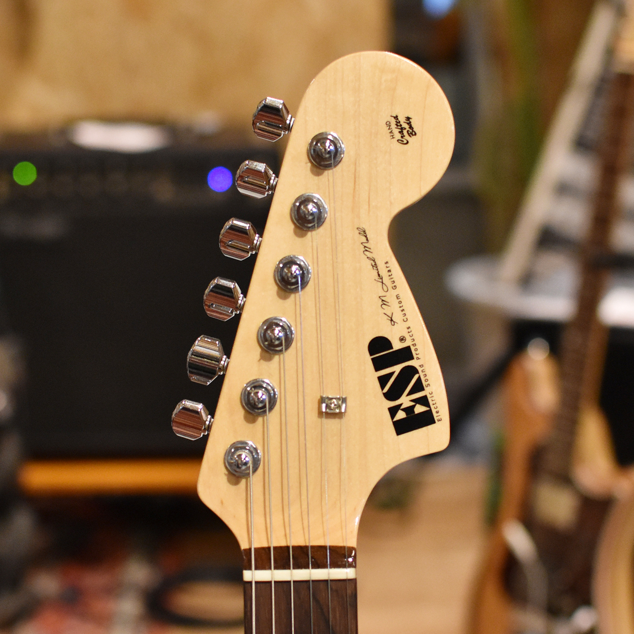 ESP ピックガード ツマミ セレクター ESP製ポット付き 特価 Amazon | Musiclily Pro 11穴 62年式ストラト用ピックガード