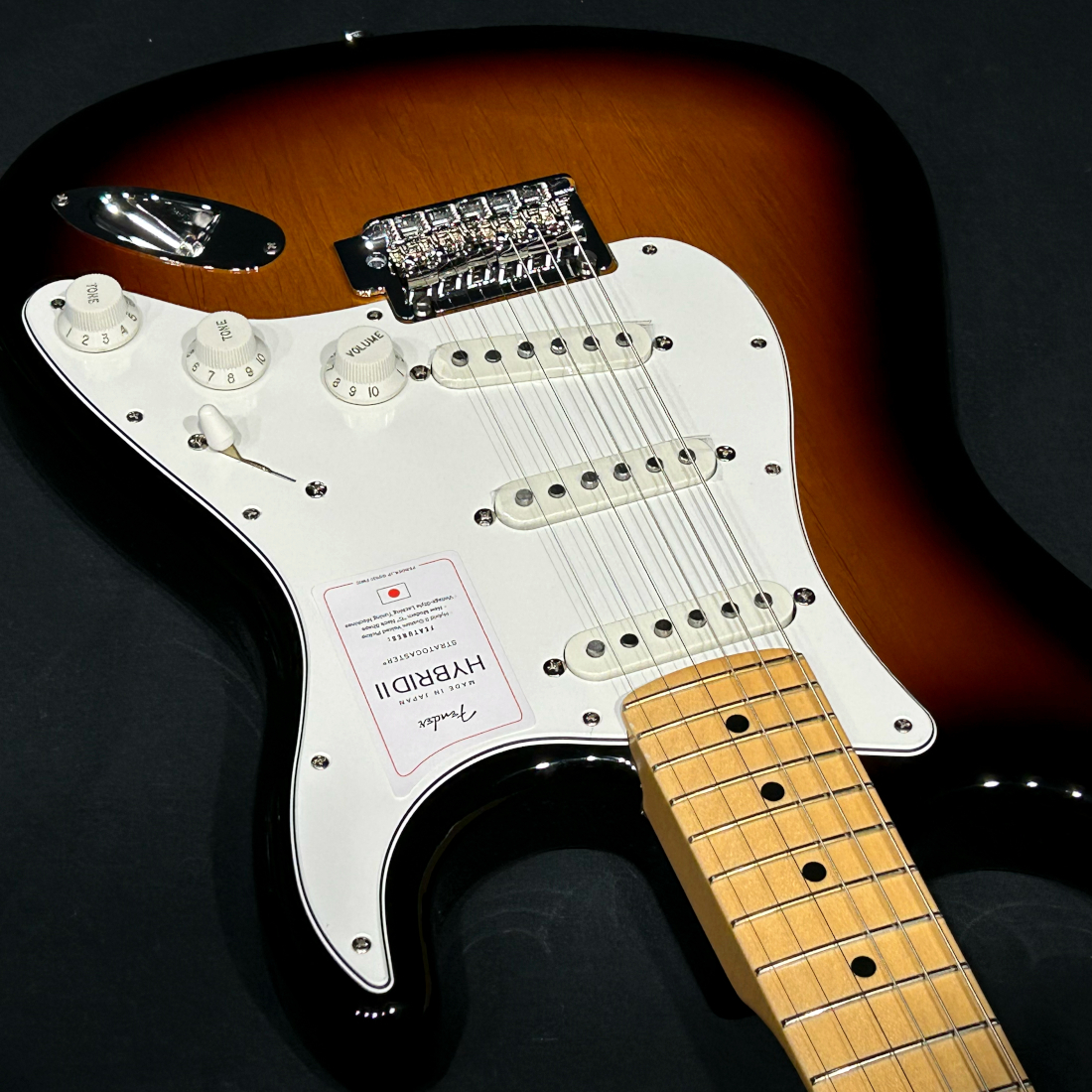 Fender HybridII Stratocaster MN 3CS（新品）【楽器検索デジマート】