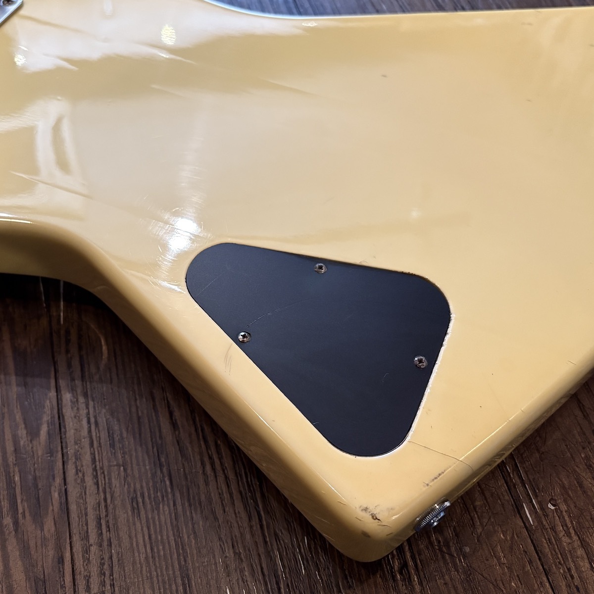 FERNANDES BXB-55 エクスプローラーシェイプ Electric Bass（中古/送料