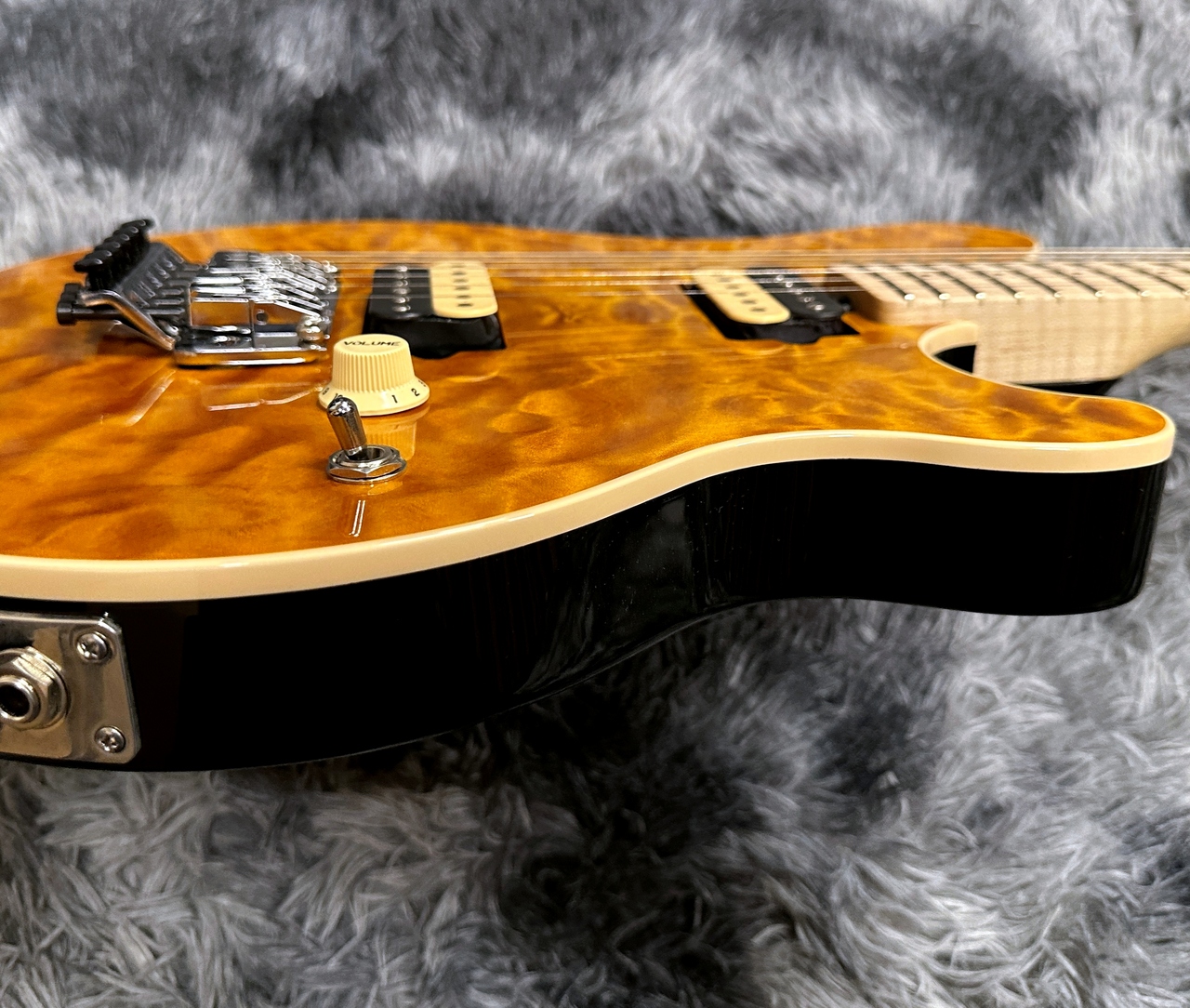 MUSIC MAN KID Limited Axis Trans Gold Quilt Mutching Head