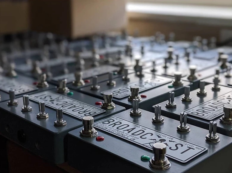Hudson Electronics Broadcast- Dual Foot Switch（新品）【楽器検索