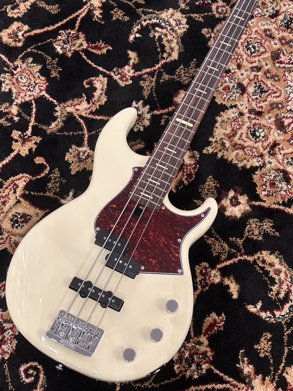 YAMAHA BBP34 -Vintage White-【4.26kg】（新品特価）【楽器検索