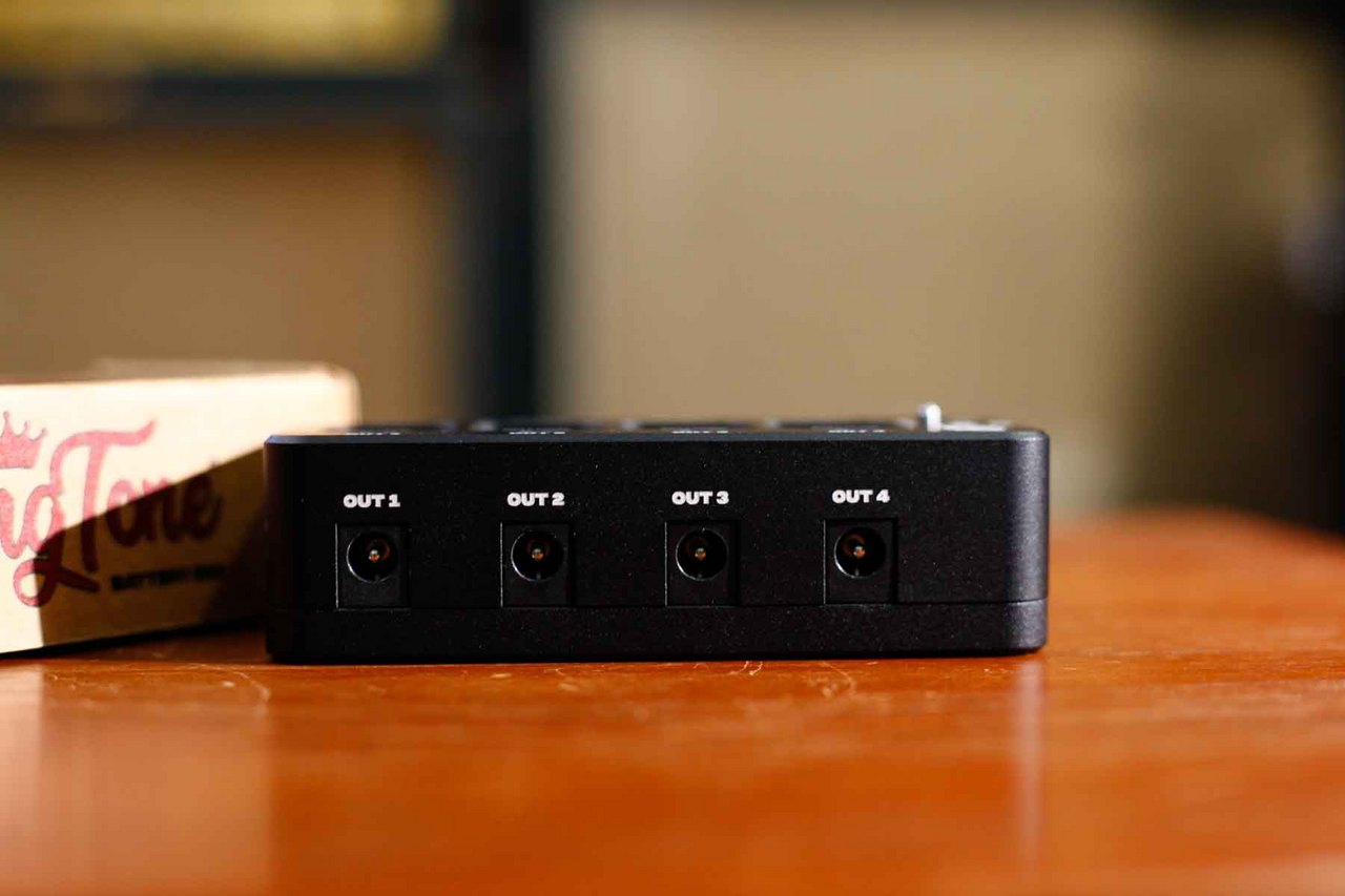 KING TONE GUITAR Battery Box 4X with Switch 【USED】（中古
