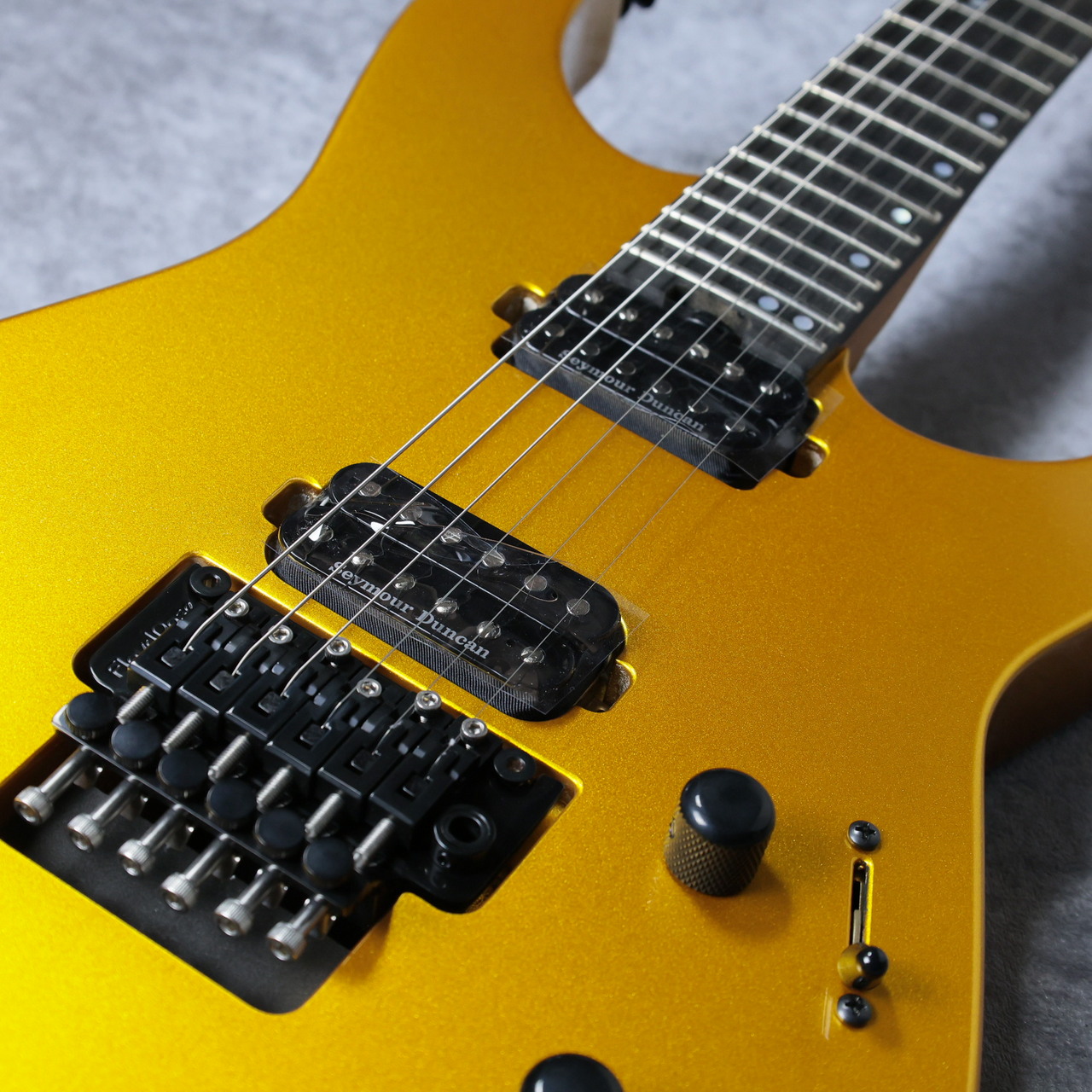 Jackson USA AMERICAN SERIES VIRTUOSO 「Gold Rush」 メーカー