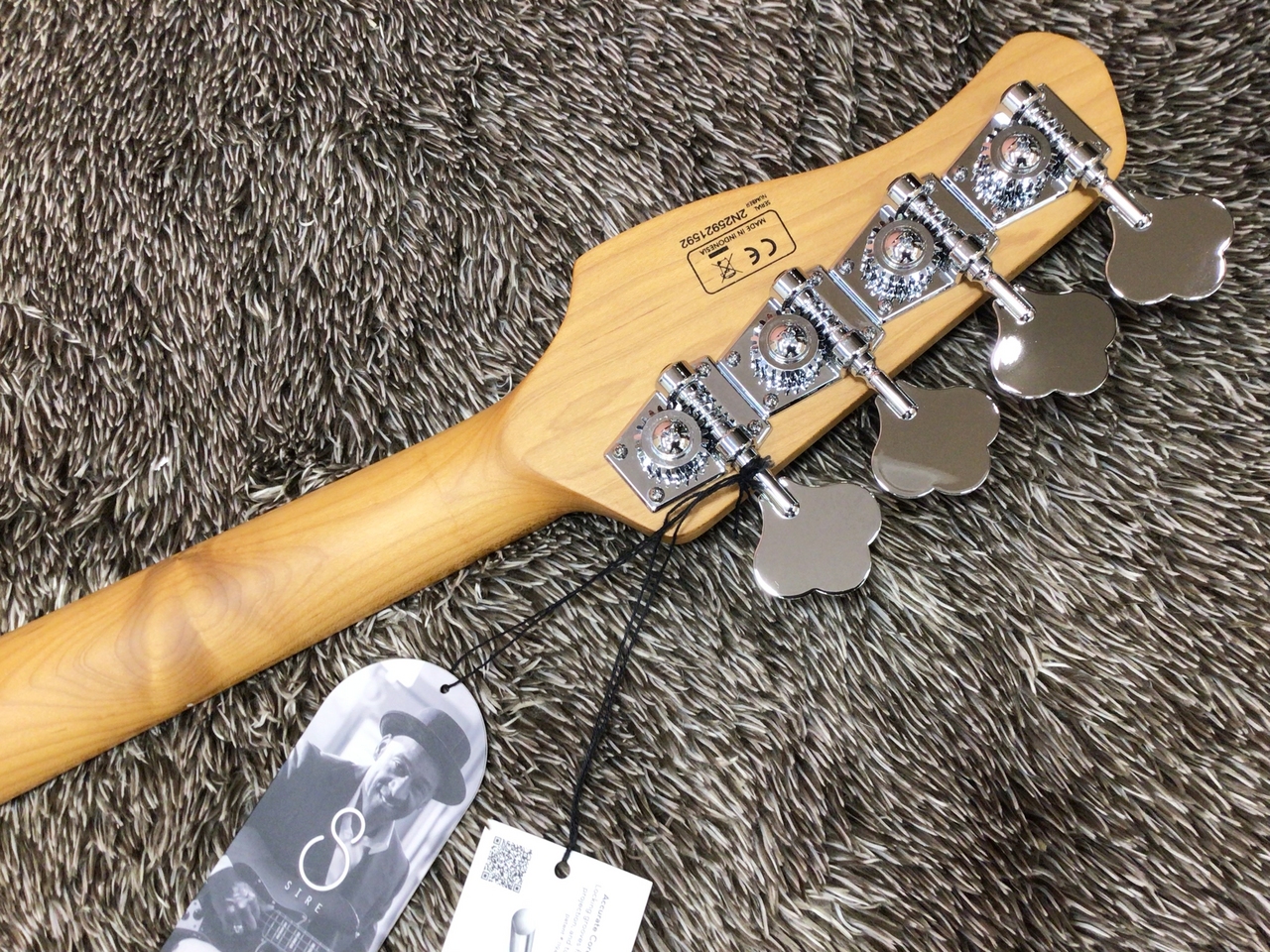 Sire Marcus Miller Z7-4 String NT (Natural)【SireのS.レイ