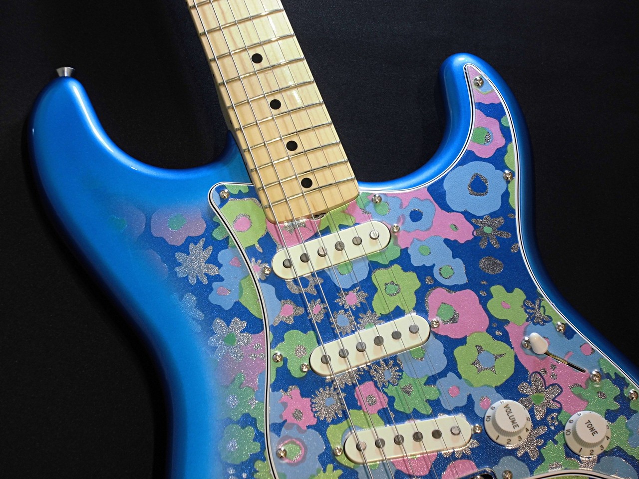 【✨超希少✨】ワンオフ‼　ローズフラワー ストラトギター♥ A Stratocaster that has become beautifully finished over