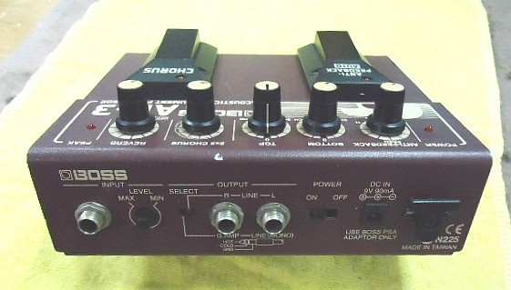 BOSS AD-3 Acoustic Instrument Processor エレアコ用小型プロセッサー 
