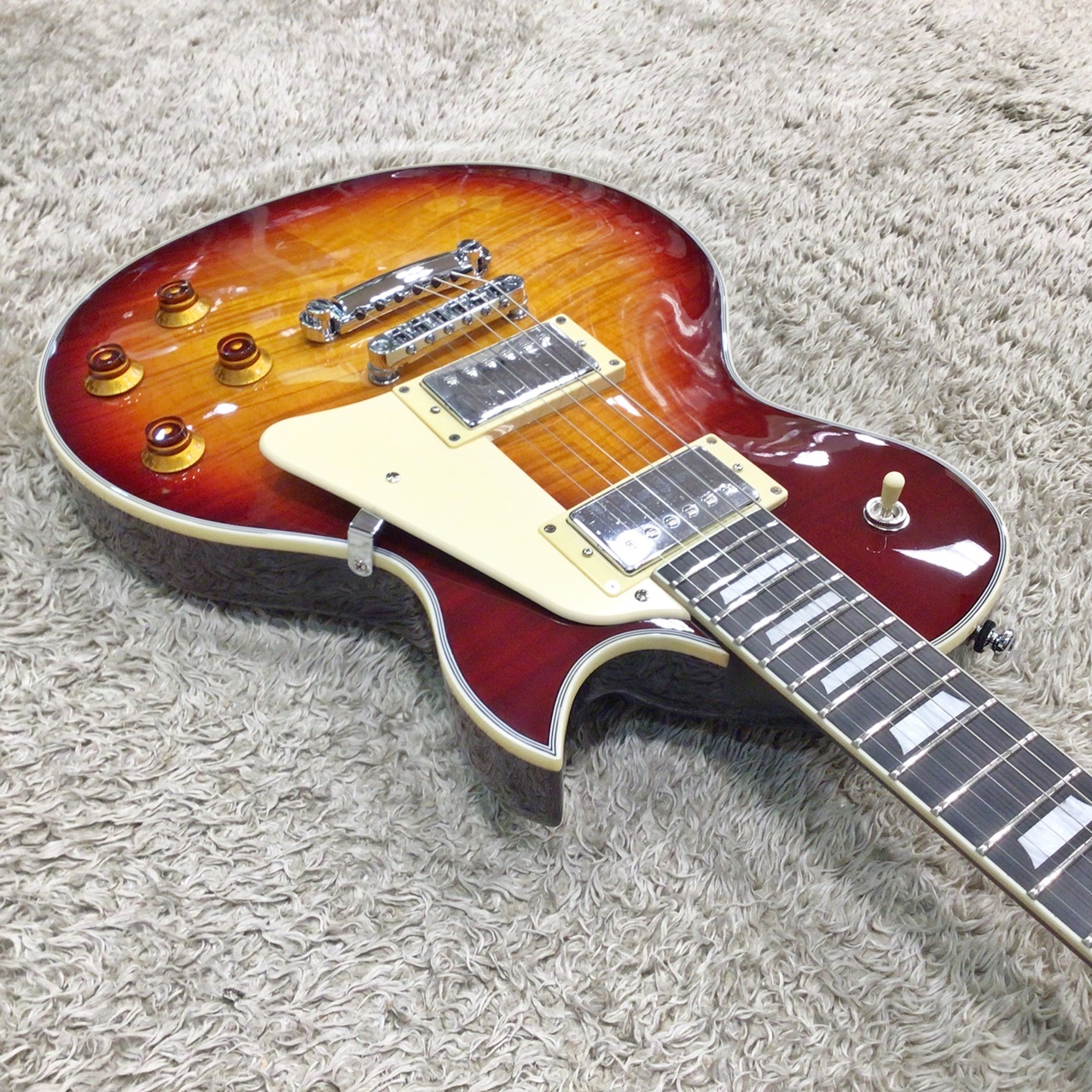 Sire Larry Carlton L7 / TS (Tabacco Sunburst) 【生産完了品