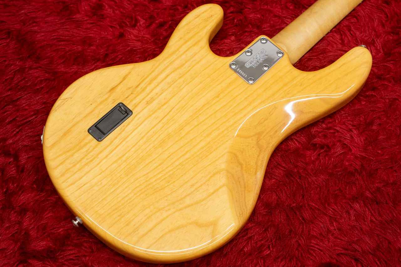 ERNIE BALL MUSIC MAN Stingray 3EQ NAT 2005 4.775kg #E49823