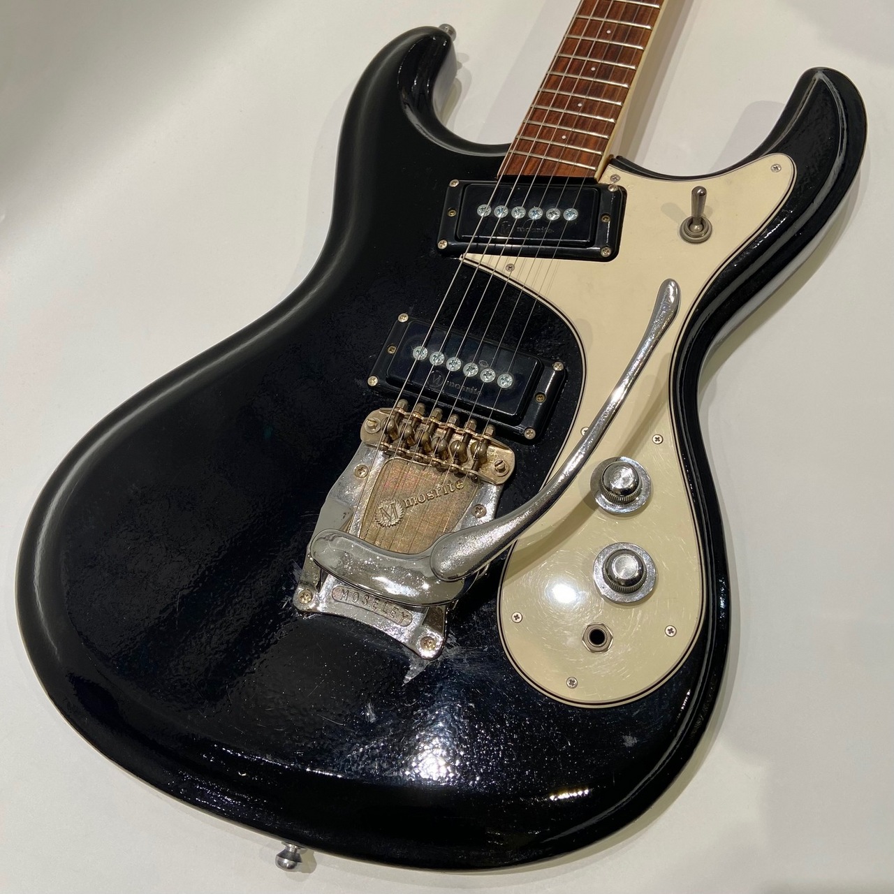 Mosrite Avenger 【国産】（中古/送料無料）【楽器検索デジマート】