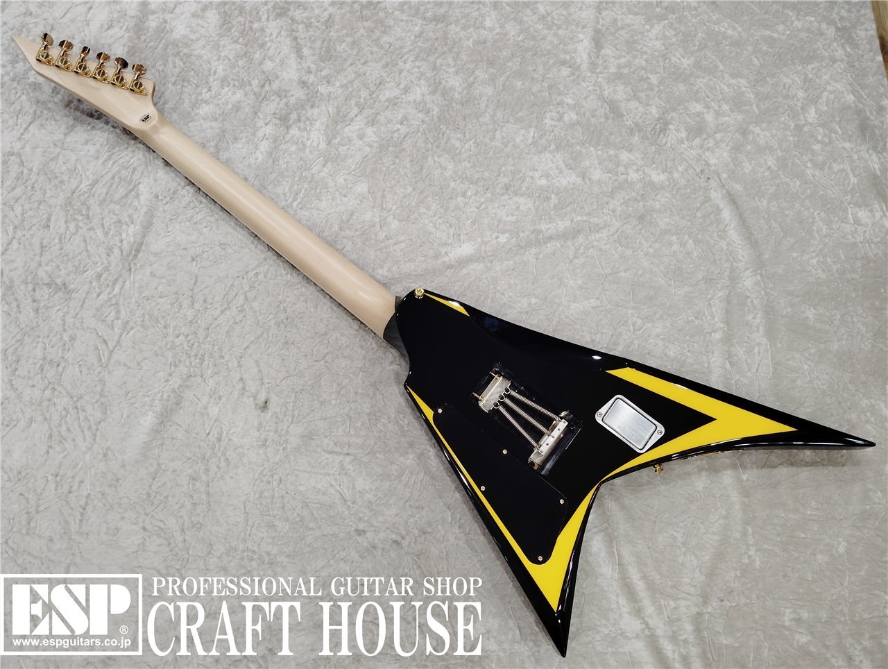 EDWARDS E-ALEXI ARROW HEAD / Black with Yellow Stripe（新品/送料