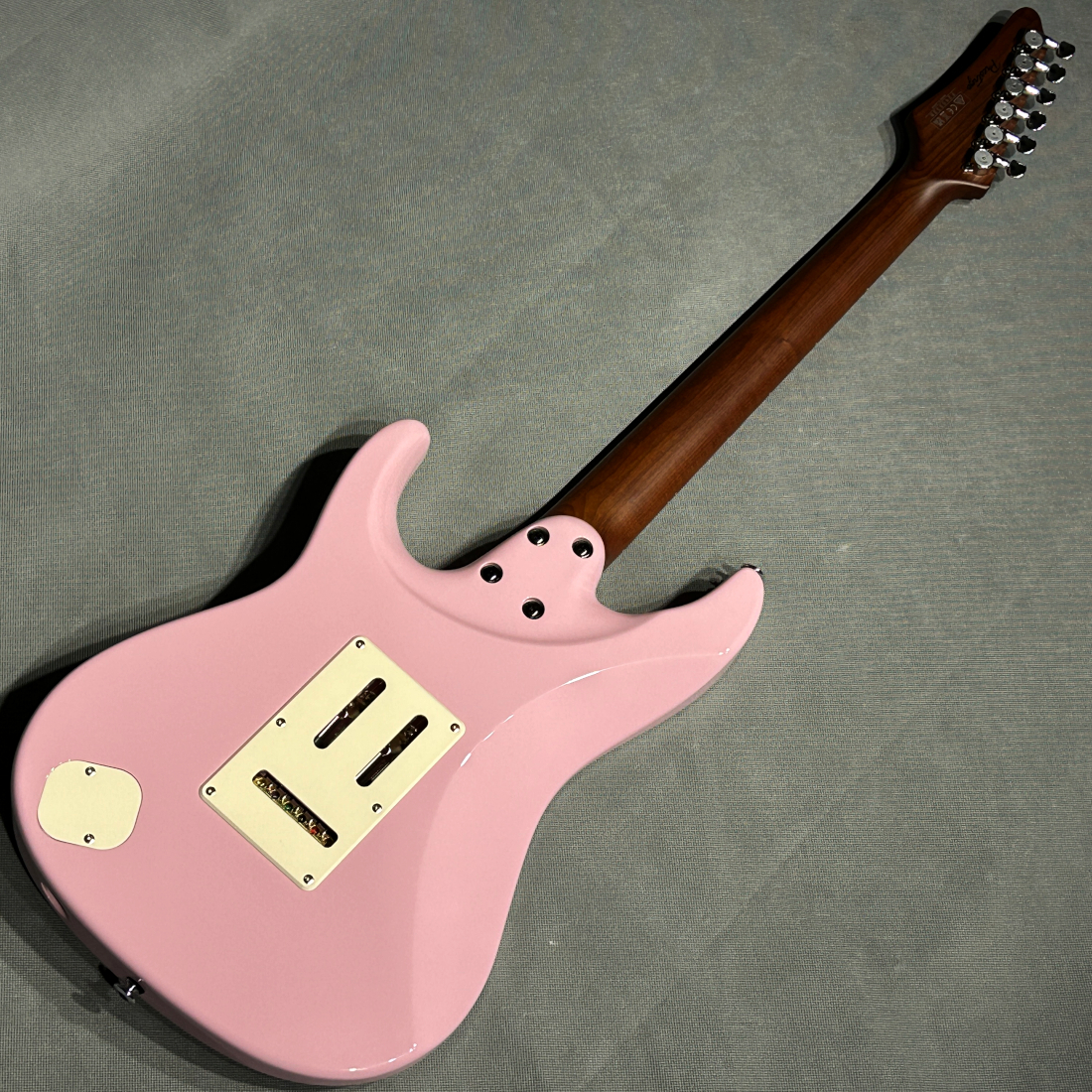 レア物ビンテージMade in Japan ROZZ パライコ　美品 OLD Megabass メガバス Zクランク ロングリップモデル（メガバス