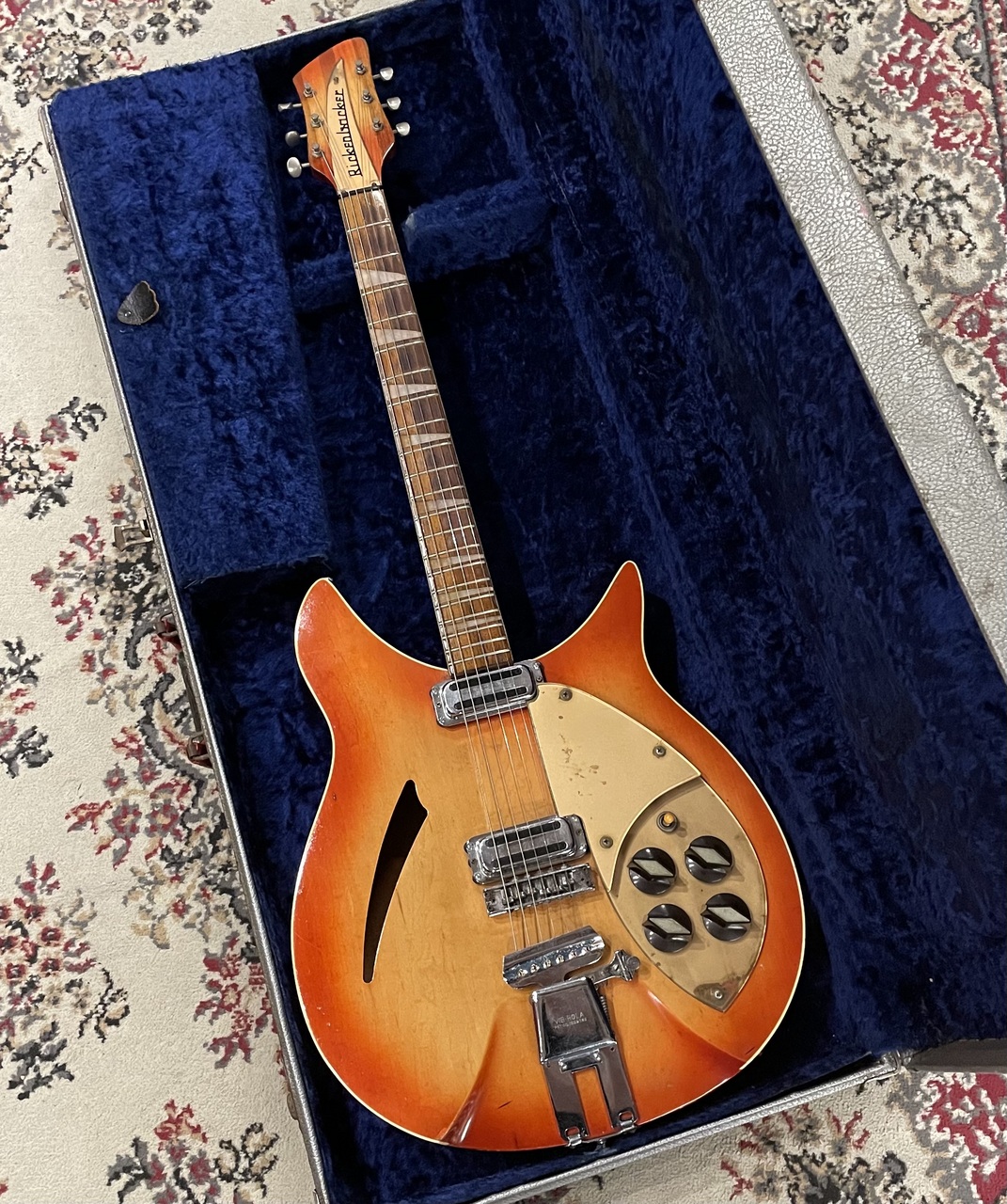 ギター Rickenbacker 360 1973 vintage aged ギター Rickenbacker 360 1973 vintage aged Rickenbacker 360 1973
