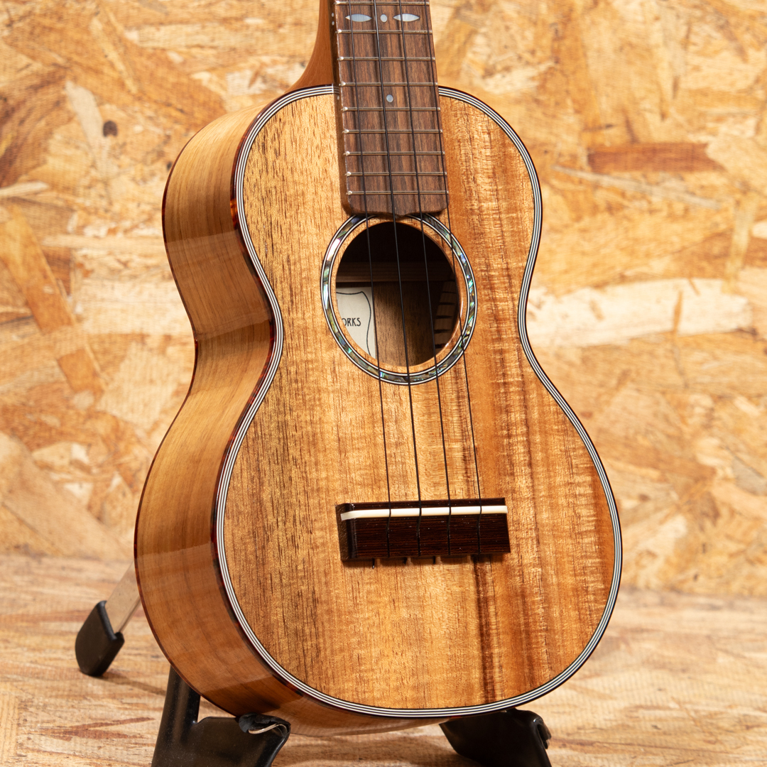 URABE UKULELE(占部) M-46 Hawaiian Koa Medium（新品）【楽器検索デジマート】