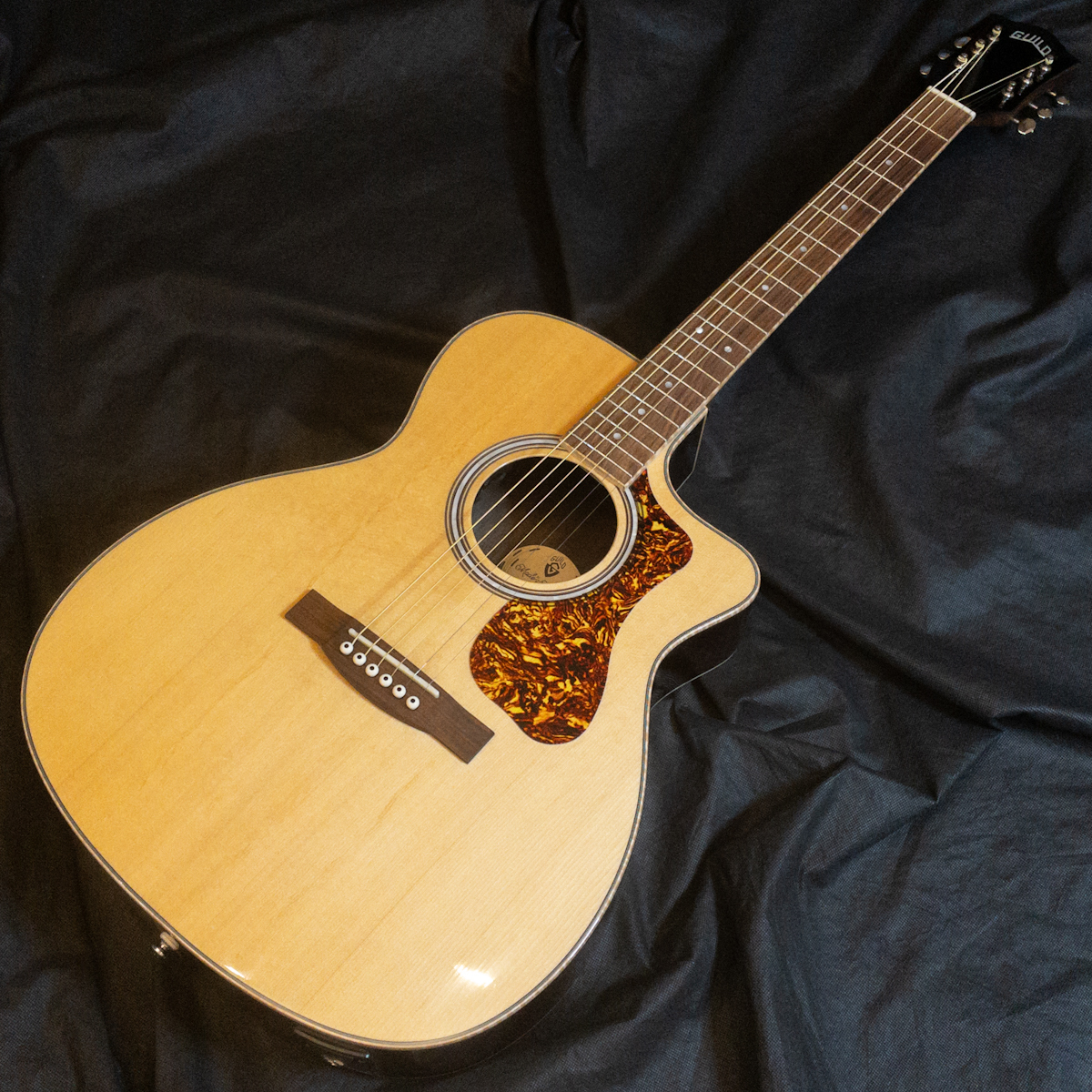 GUILD OM-250CE Reserve Archback NAT (Natural)（新品特価）【楽器