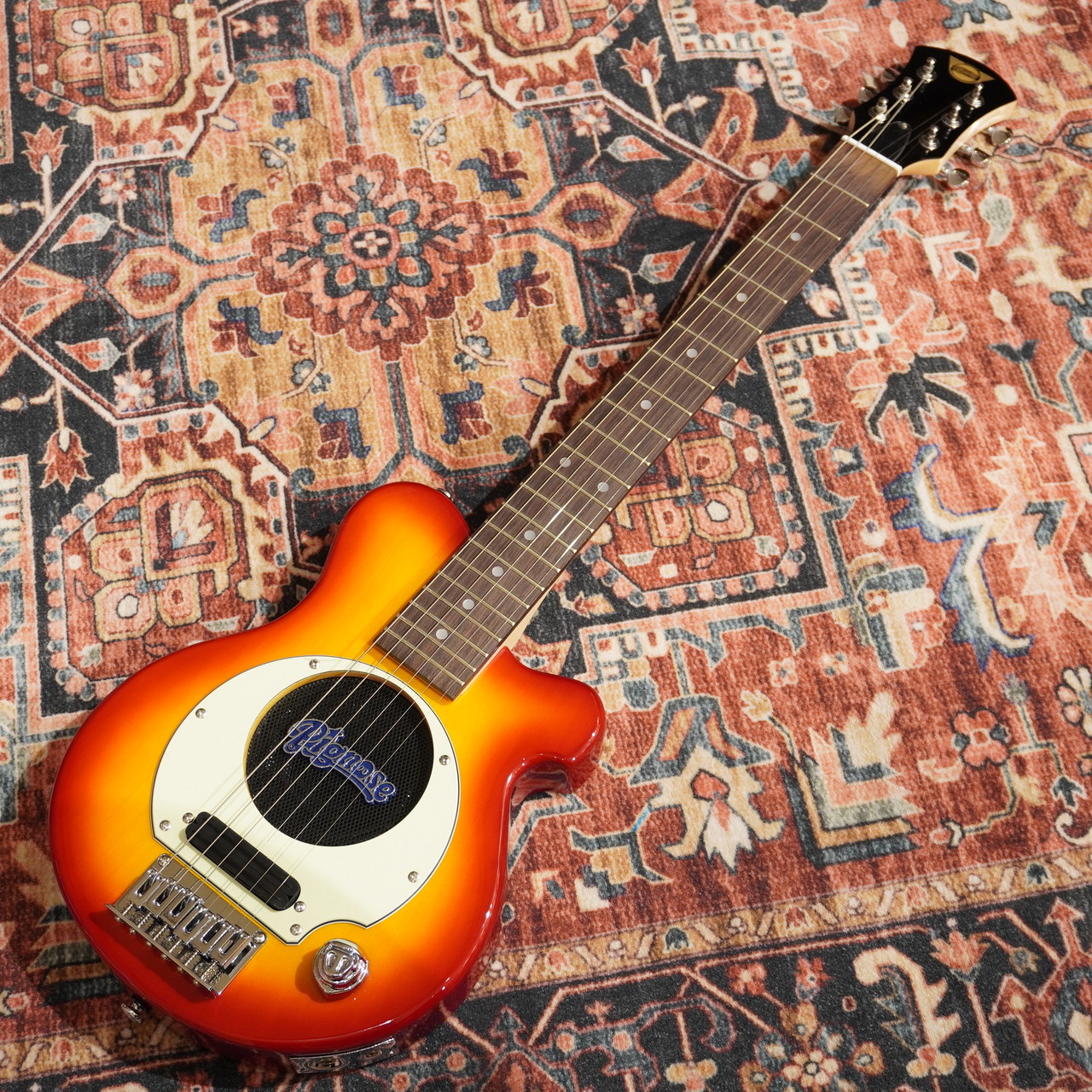 Pignose PGG-200 CS【アンプ内臓ミニギター】（新品/送料無料）【楽器