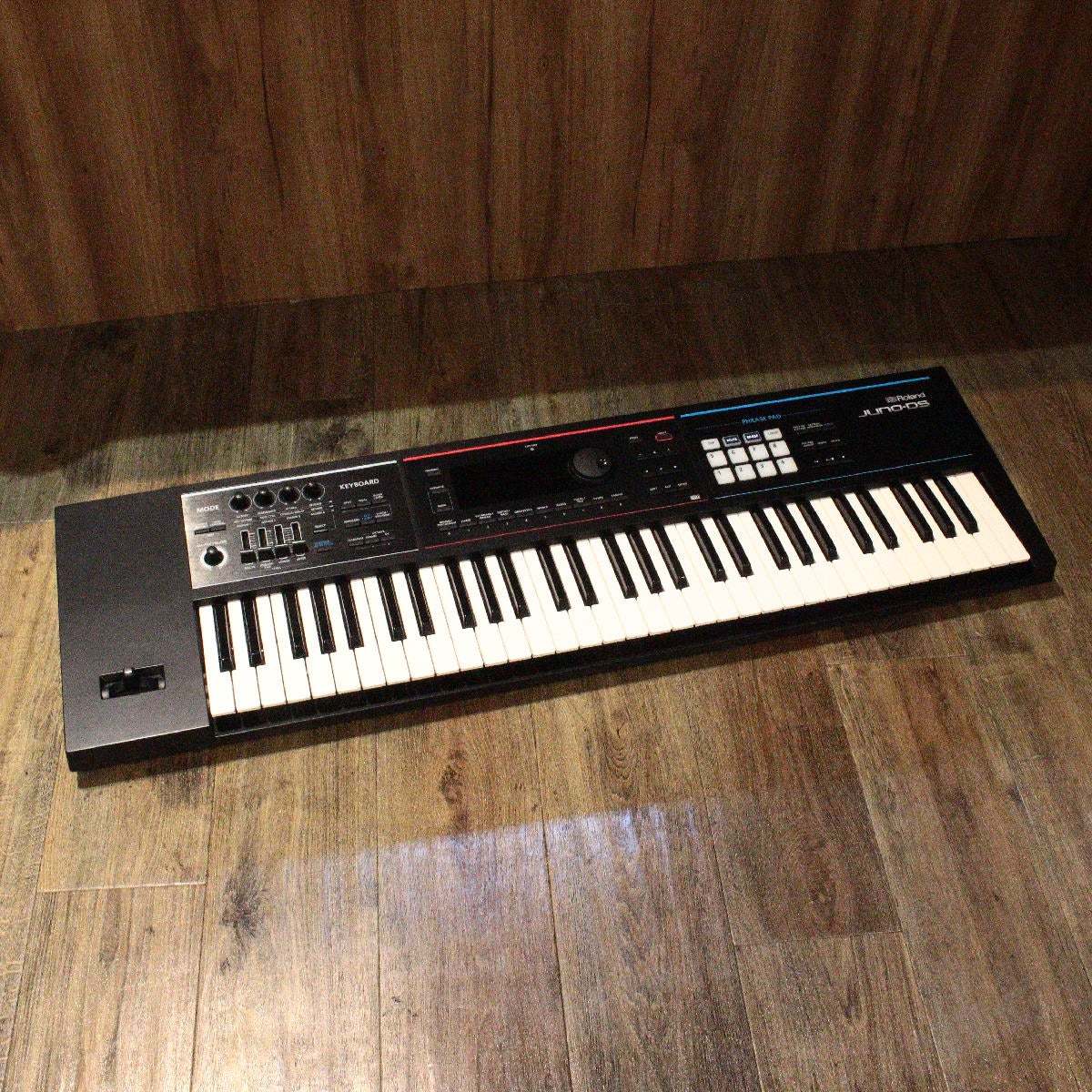 【美品セット】JUNO-DS 61 Roland JUNO-DS61 【渋谷店】（中古/送料無料）【楽器検索デジマート】
